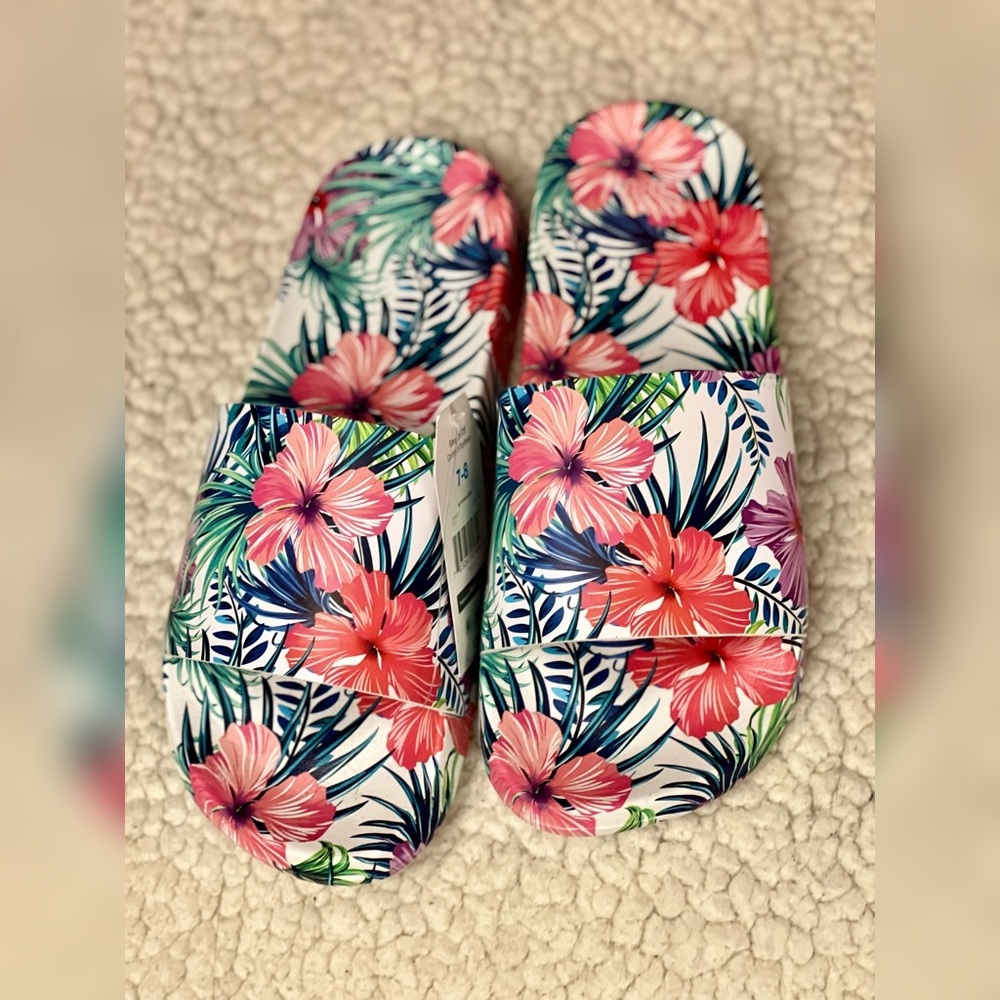 Time & Tru tropical slides NWT